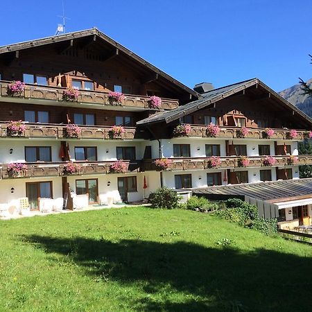 Suitehotel Kleinwalsertal Hirschegg  Bagian luar foto